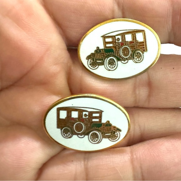 Avon Antique Woody Wagon Cuff Links - Signed Cuff Links - Vintage 1960 - 70s - Picture 1 of 9